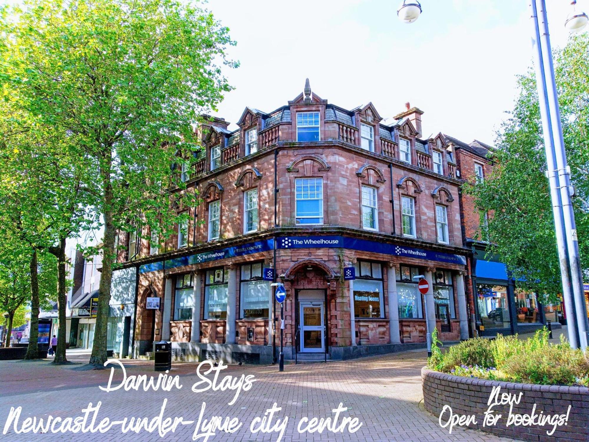 Darwin Stays - Service Accommodation In Newcastle Under Lyme City Centre Kültér fotó