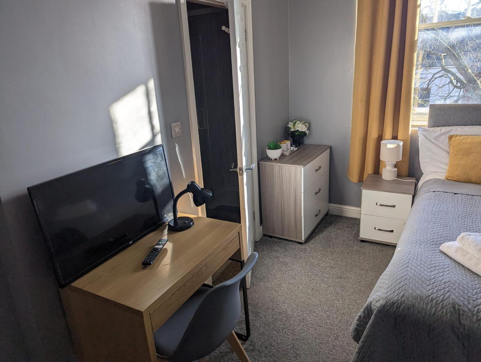 Darwin Stays - Service Accommodation In Newcastle Under Lyme City Centre Kültér fotó