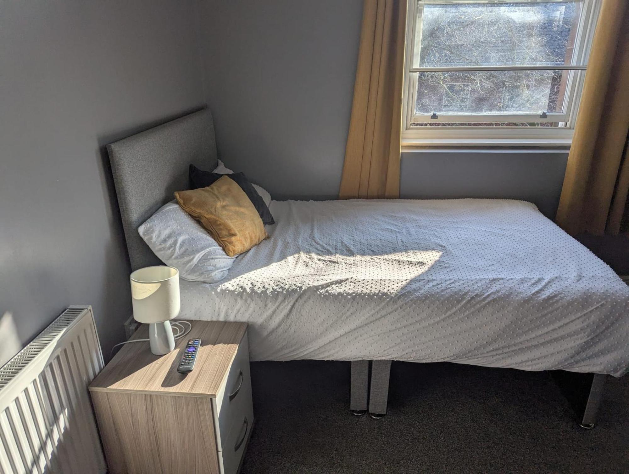 Darwin Stays - Service Accommodation In Newcastle Under Lyme City Centre Kültér fotó